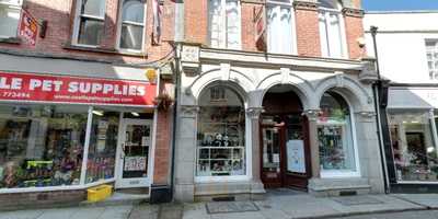 Harveys Bar & Bistro