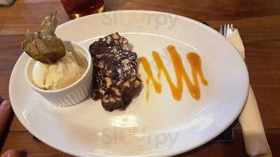 The Castle Inn Restaurant & Pub Holcombe