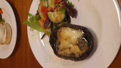 The Castle Inn Restaurant & Pub Holcombe