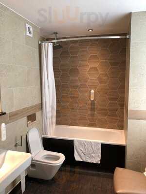 The Crown Hotel - Jd Wetherspoon