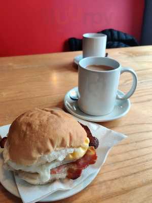 Maggregors Bar And Bistro