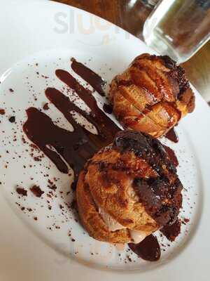 The Blowing Stone Inn