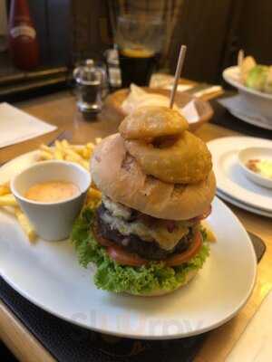 The Coach & Horses Midgham