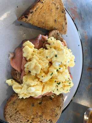 Pilgrims Cafe At Oriel Y Parc