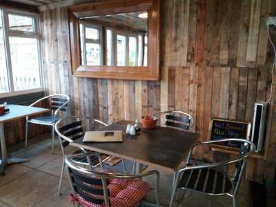 The Willow Tree Cafe