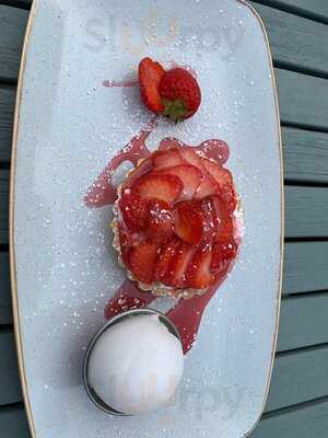 Bridge 49 Cafe Bar & Bistro