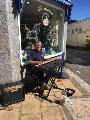 The Bookshelf & Tearooms