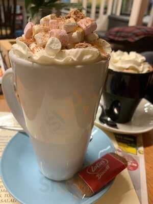 Jack-in-a-box Tearoom