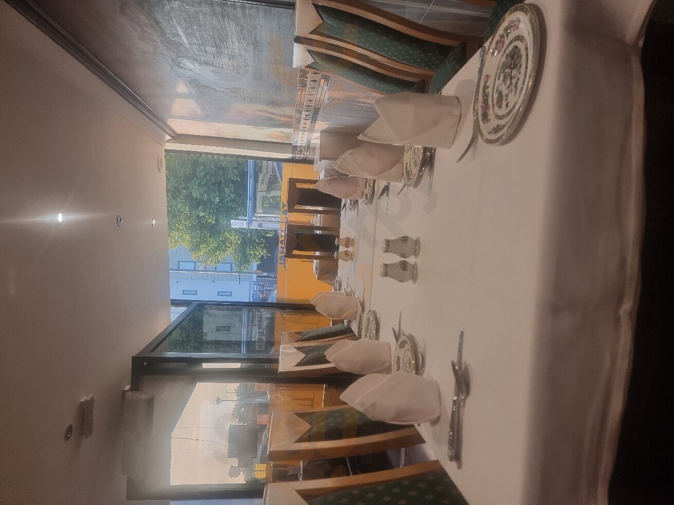 Taj Mahal Tandoori
