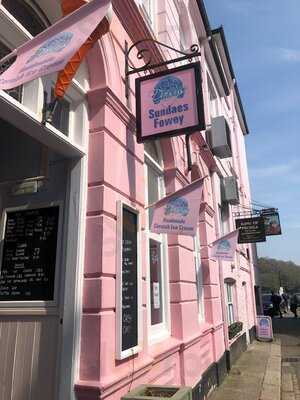 Sundaes In Fowey