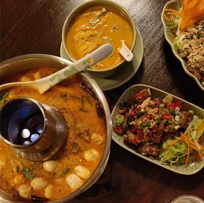 The Kings Head Bar & Thai Restaurant