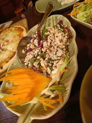 The Kings Head Bar & Thai Restaurant