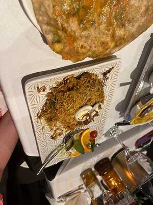 Four Pillars Tandoori Restaurant