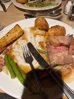 Restaurant At The Old Black Lion