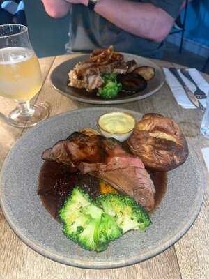 The Mousetrap Inn Restaurant