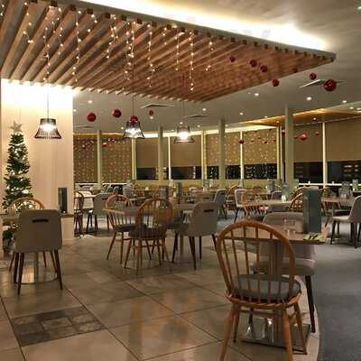 Solstice Bar & Grill