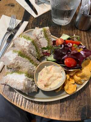 The Duke's Deli Hampers