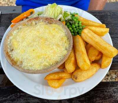 The Crown And Trumpet Inn