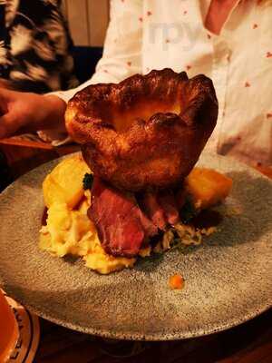 The Howard Arms Hotel