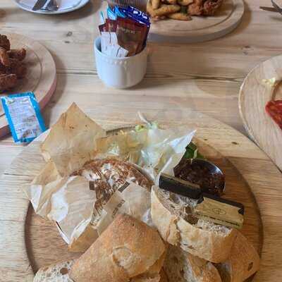 Horse & Hounds Restaurant