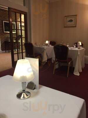 Hermitage Restaurant @ The Brookfield Hotel