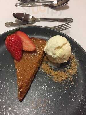 Hermitage Restaurant @ The Brookfield Hotel