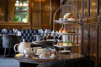 The Stuart Restaurant At The Billesley Manor