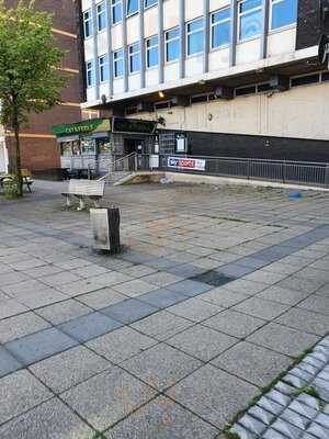 Cat & Fiddle, Bootle