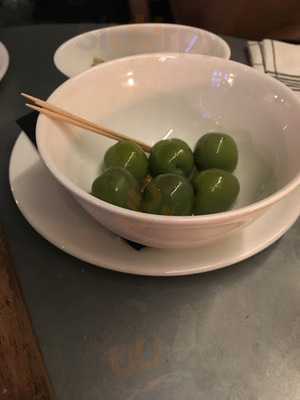 The Lygon Arms - Lygon Lounges & Bar