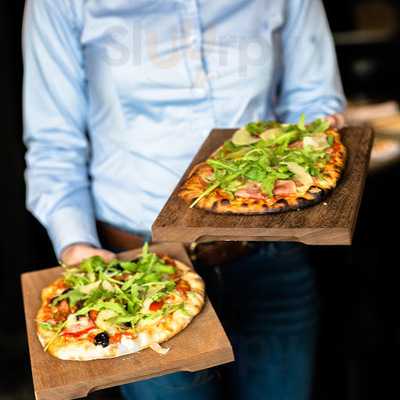 The Lygon Arms - Lygon Lounges & Bar