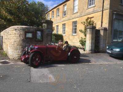 Coach And Horse & Alibaba Indian Restaurant