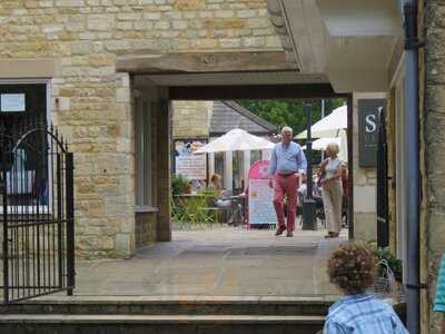 Betsy's Ice Cream Parlour
