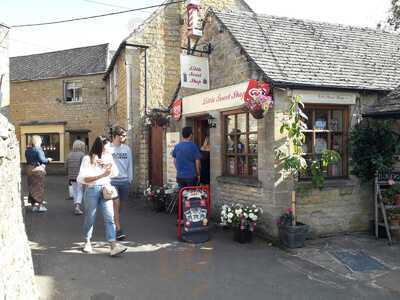 Garlands Little Sweet Shop