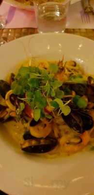 Squiffy's At The Jolly Coopers