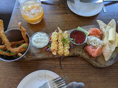 The Oyster Smack Inn