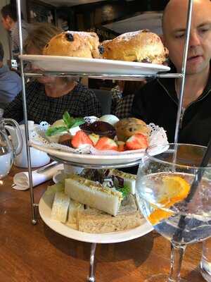 The Grumpy Mole Oxted