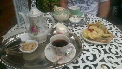 Harbour Antiques And Georgian Tea Garden