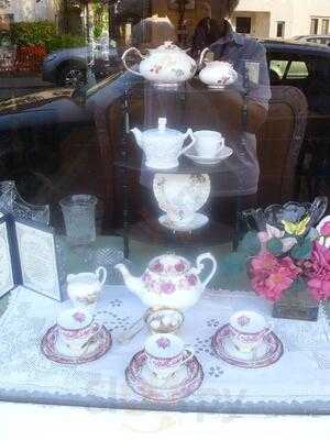 Harbour Antiques And Georgian Tea Garden