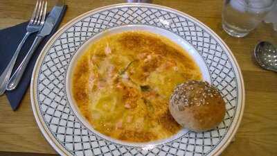 The Hat And The Mouse