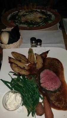 The Hat And The Mouse