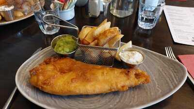 Causeway Hotel Bar & Restaurant