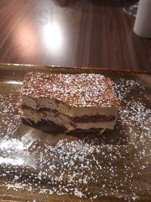 Luciano Bar & Bistro