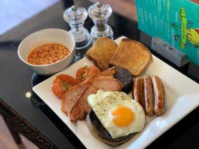 Rye Cafe And Juice Bar