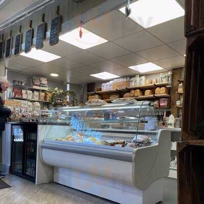 Henley Kitchen & Bakery