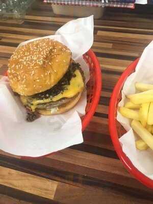 Ye Olde Treasure Chest