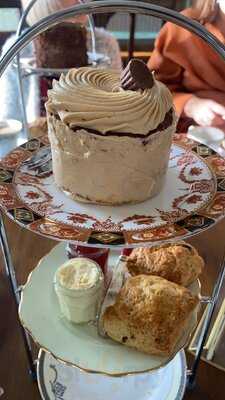 Vintage Lindy Lou Tea Room