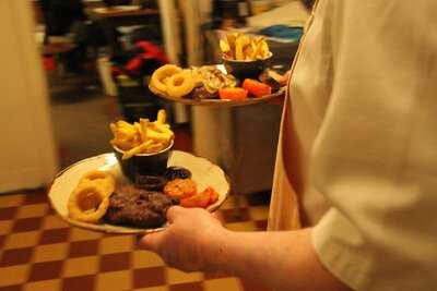 Annandale Arms Restaurant