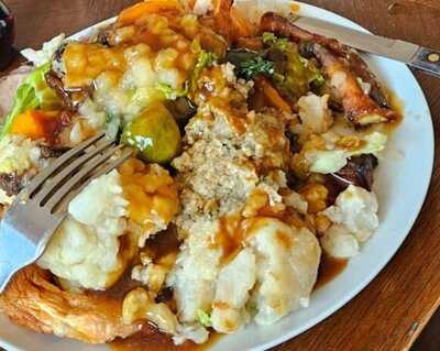 Redwood Farm - Farmhouse Inns