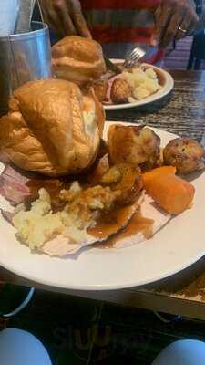 Redwood Farm - Farmhouse Inns