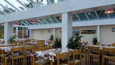 Edinburgh Woollen Mill Restaurant